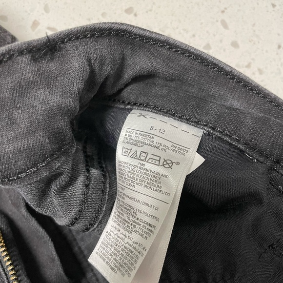 Old navy jeans - Picture 4 of 4